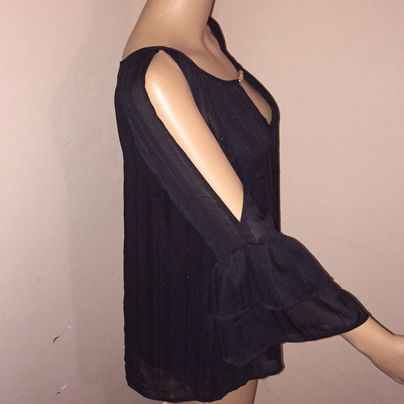 🎉🎊RUFFLE CUFF KEYHOLE TOP😍💥 - Picture 4 of 8